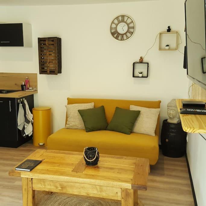 Gravieres Appartement 2 Pieces מראה חיצוני תמונה