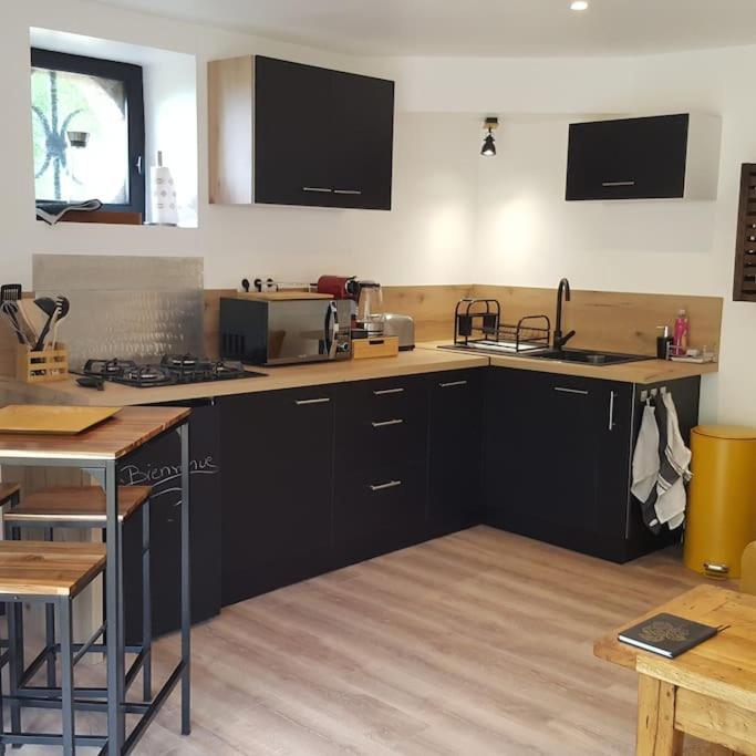 Gravieres Appartement 2 Pieces מראה חיצוני תמונה